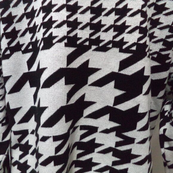 AKIRA Sunglasses Red Lips Lady mock neck knit sweater top Size Sz Medium Md M - Picture 15 of 16